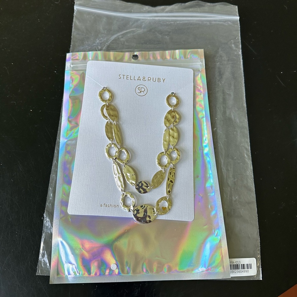 Stella & Ruby Supreme Textured Necklace
